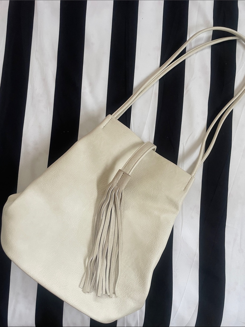 Street Level Cream Tassel Shoulder Bag